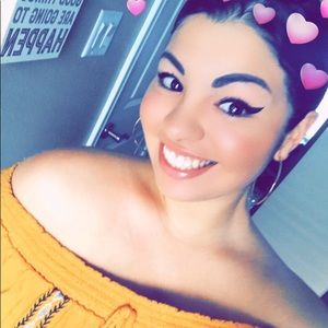 Meet your Posher, Myriam